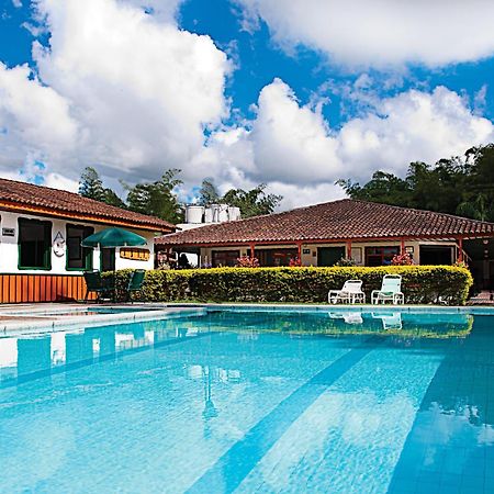 Puerto Espejo Hotel Campestre La Floresta מראה חיצוני תמונה