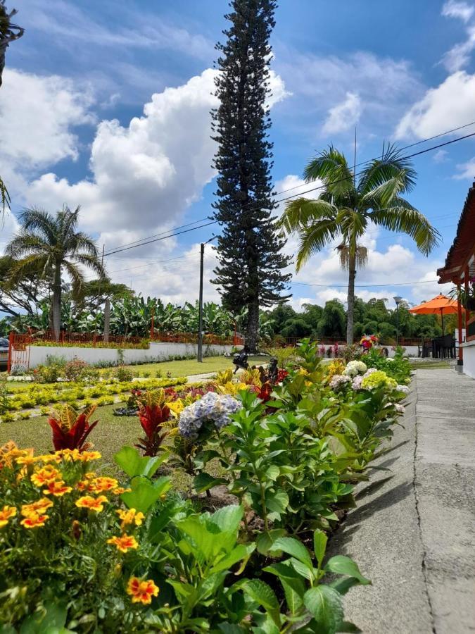 Puerto Espejo Hotel Campestre La Floresta מראה חיצוני תמונה