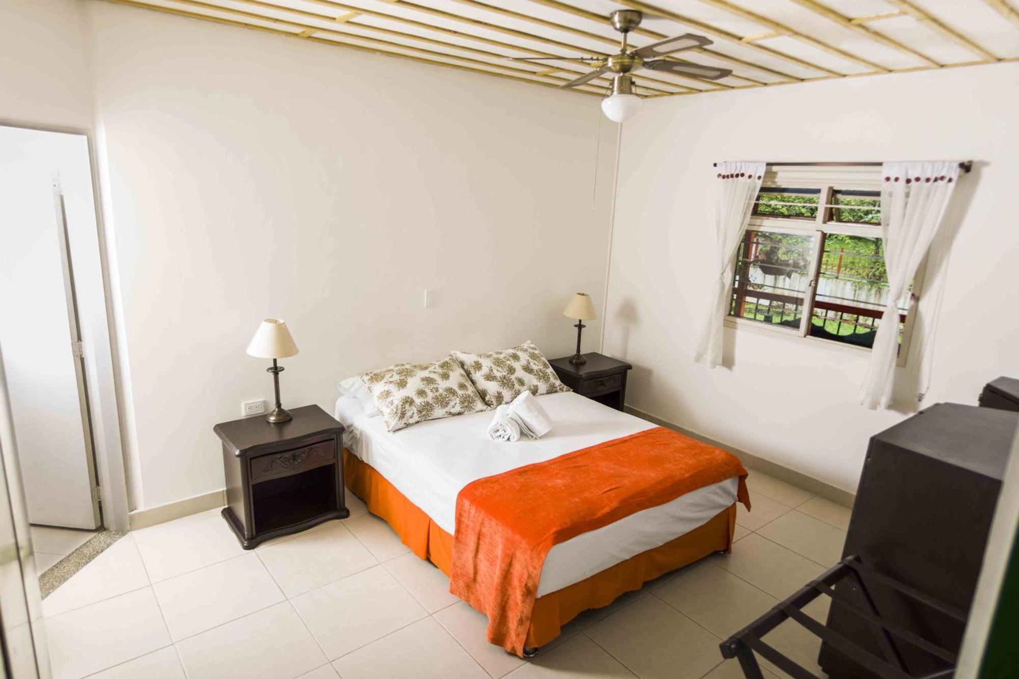 Puerto Espejo Hotel Campestre La Floresta מראה חיצוני תמונה