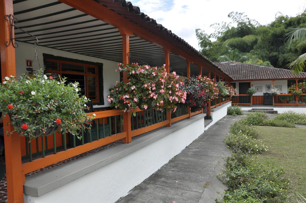 Puerto Espejo Hotel Campestre La Floresta מראה חיצוני תמונה